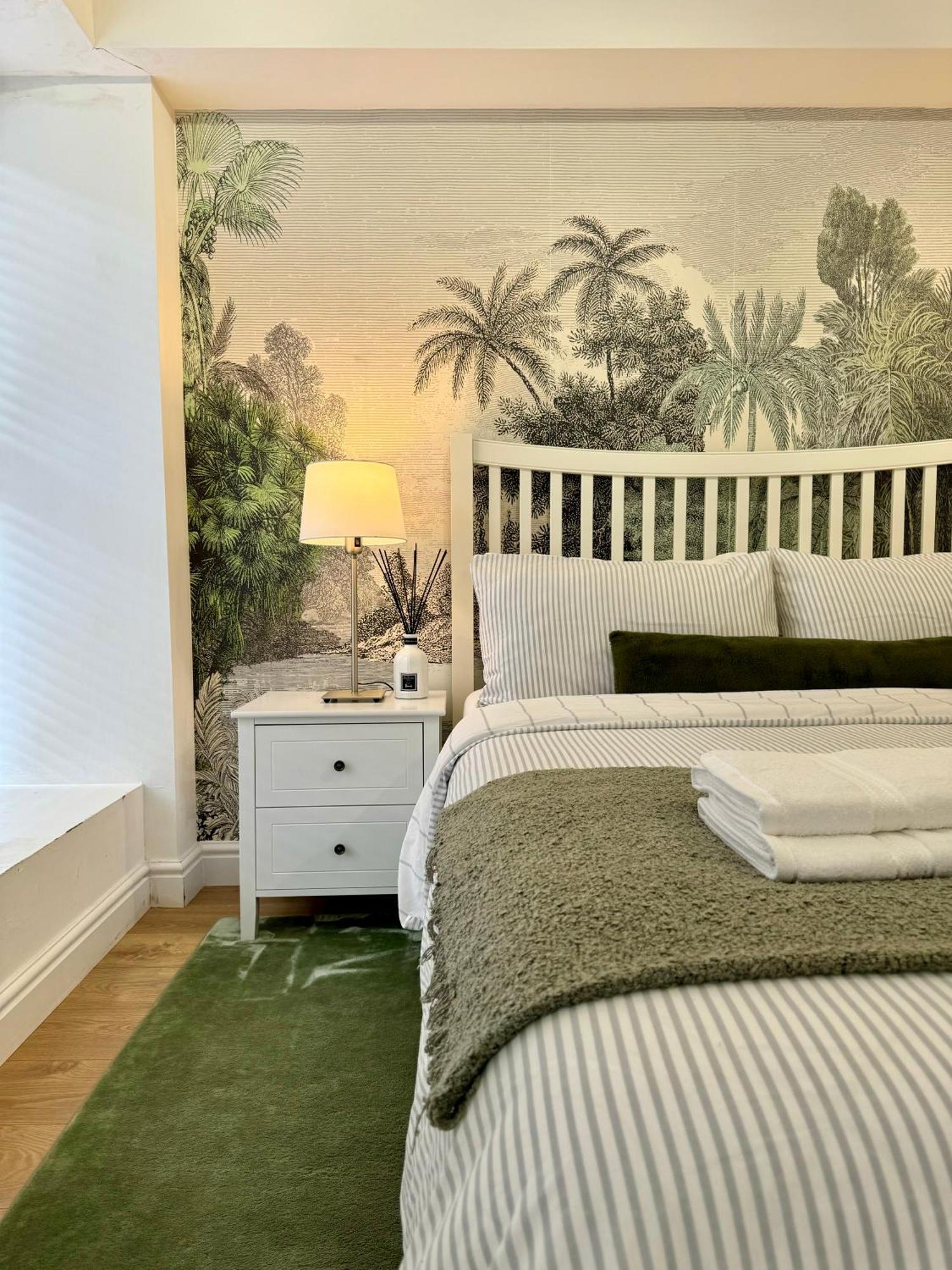 Holiday Home 2Br L 2Ba With Patio-Sleep 6 Londra Esterno foto