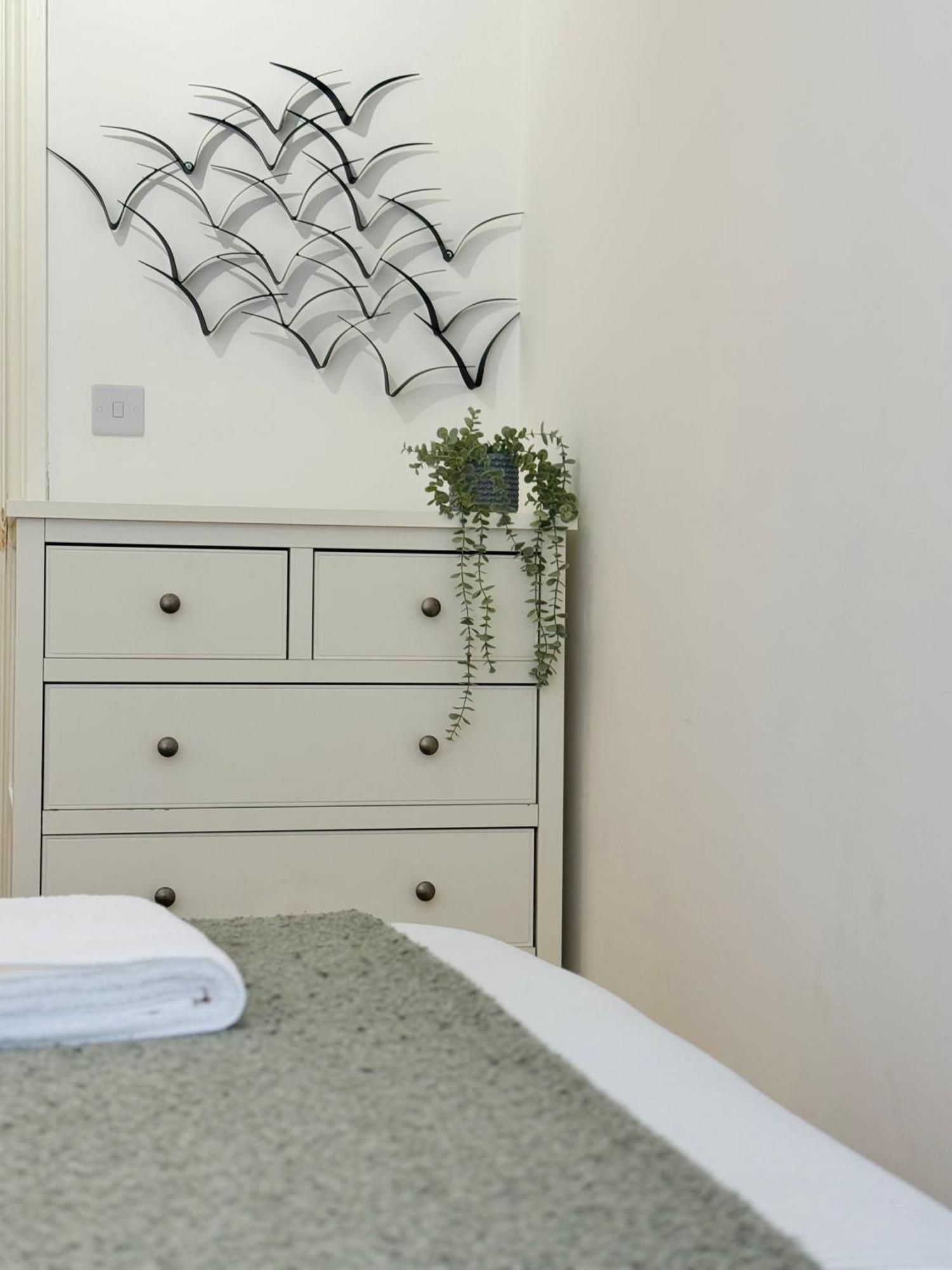 Holiday Home 2Br L 2Ba With Patio-Sleep 6 Londra Esterno foto