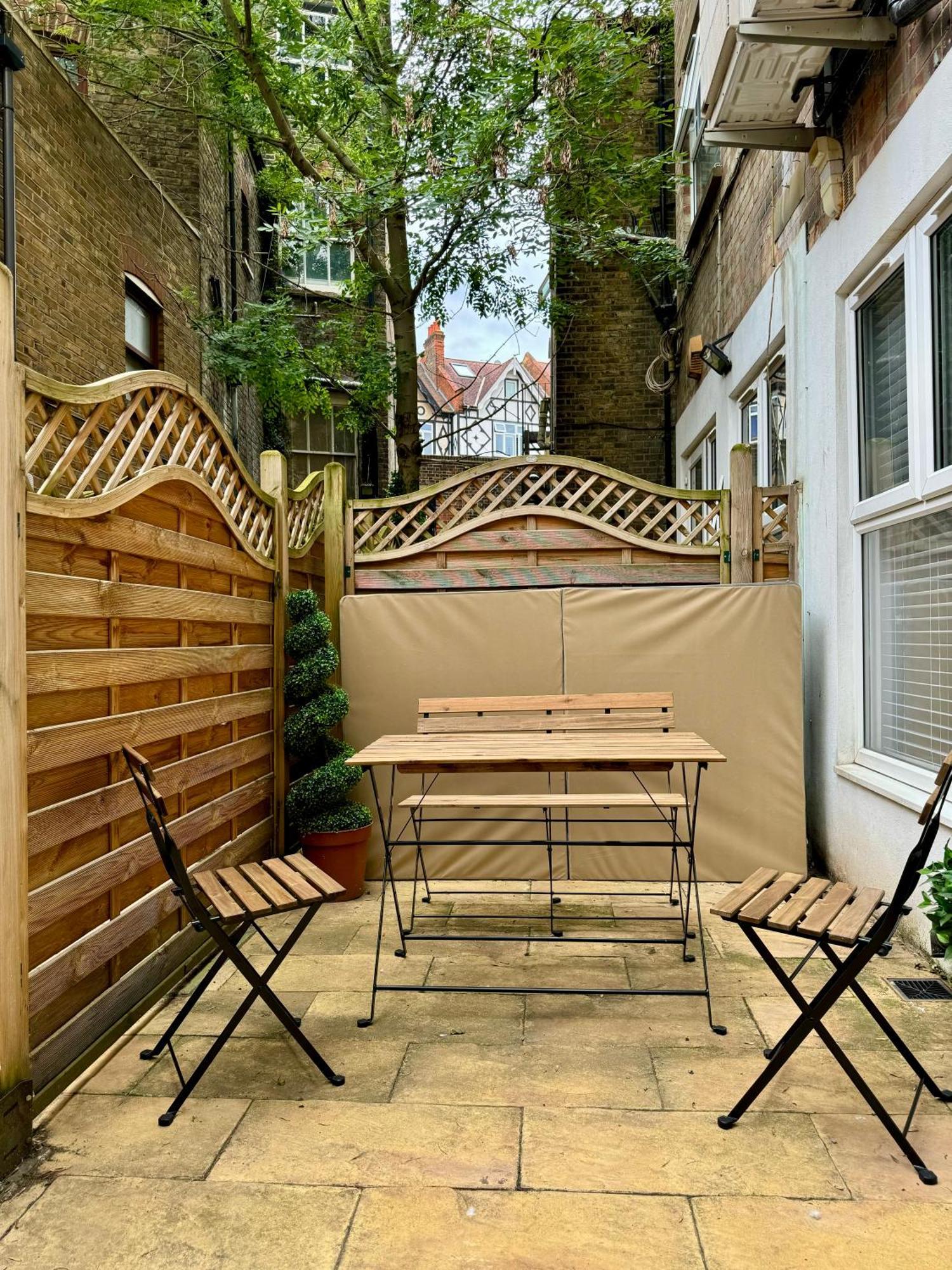 Holiday Home 2Br L 2Ba With Patio-Sleep 6 Londra Esterno foto